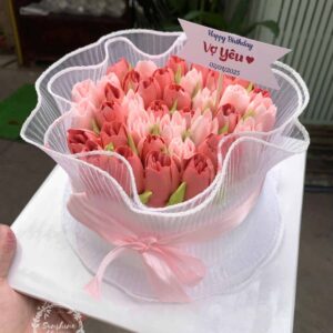 Hoa-banh-kem-tulip-và-hop-bong-hoa-size-trung-hfc153-2